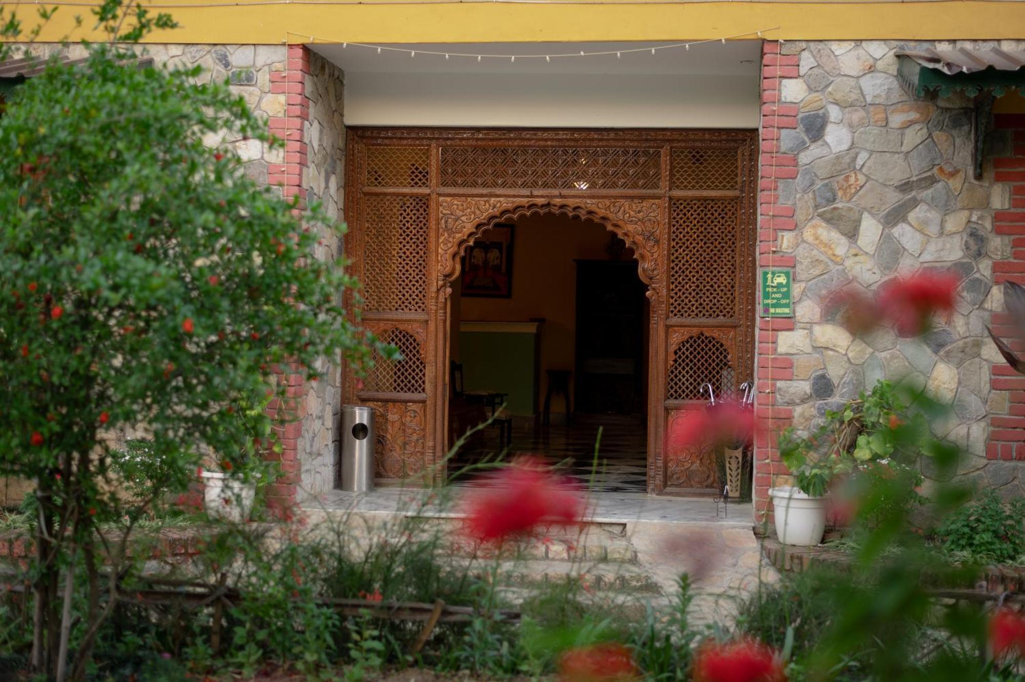 Tree Of Life Resort Dehradun Foothills Buitenkant foto